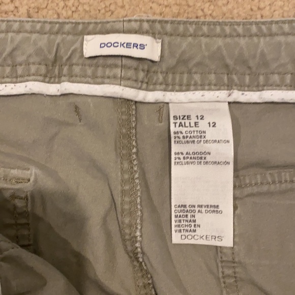 Women’s Docker capris - Picture 3 of 3